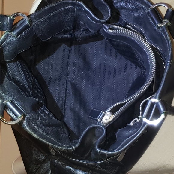 PRADA HND BAG - Picture 4 of 8